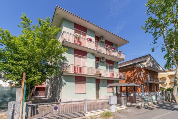 appartamento in vendita a Cesenatico in zona Villamarina