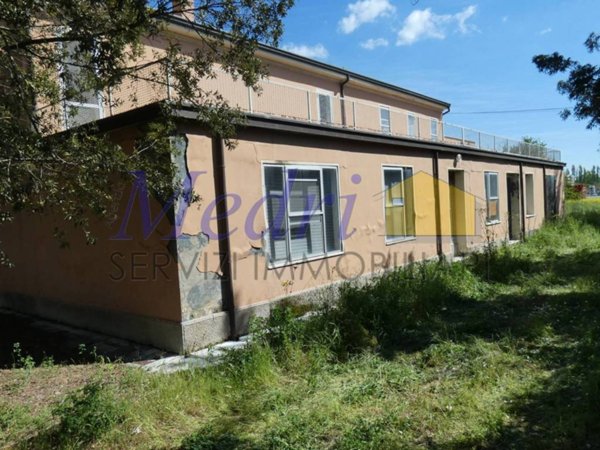 casa indipendente in vendita a Cesenatico in zona Bagnarola