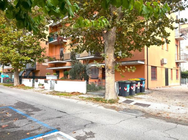 appartamento in vendita a Cesenatico in zona Villamarina