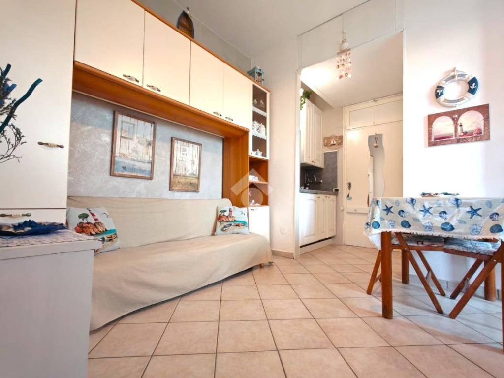 appartamento in vendita a Cesenatico in zona Valverde