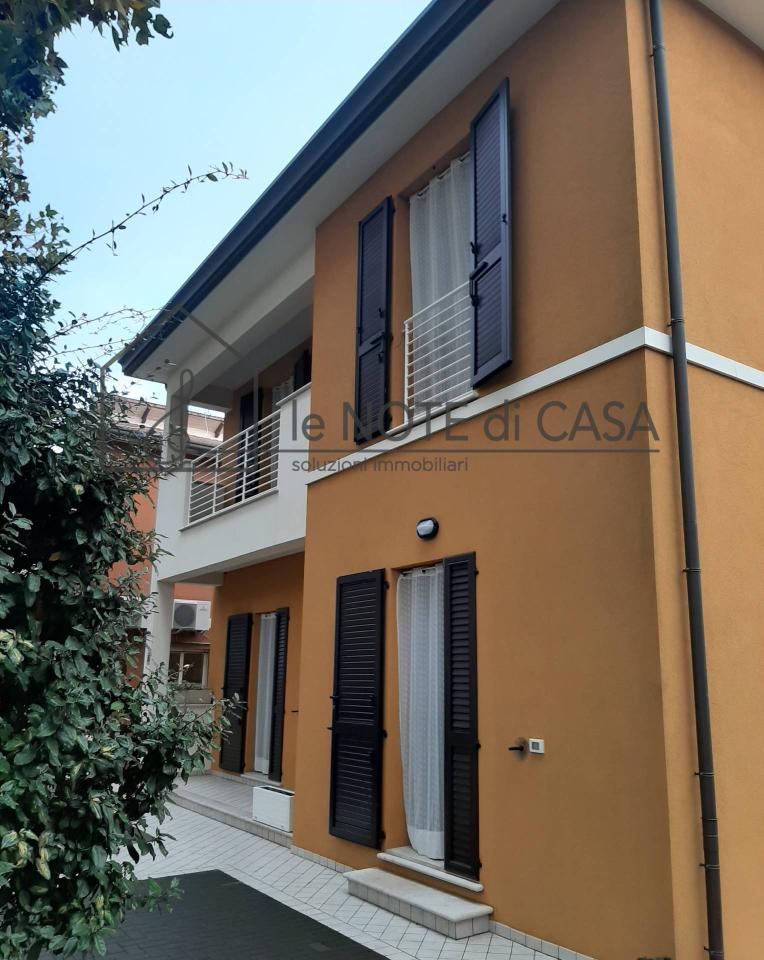 casa indipendente in vendita a Cesenatico