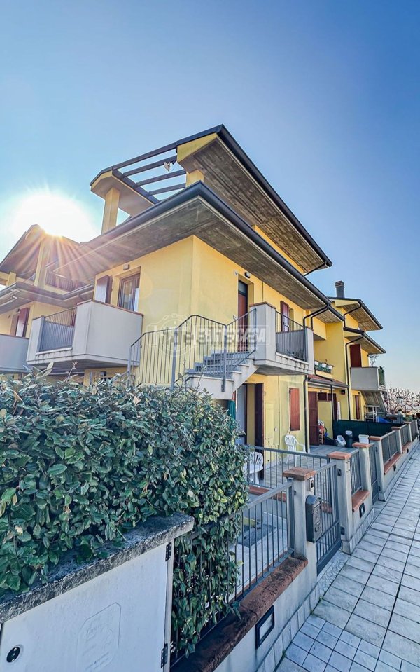 appartamento in vendita a Cesenatico in zona Villamarina