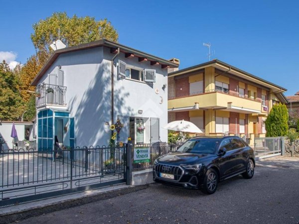 casa indipendente in vendita a Cesenatico