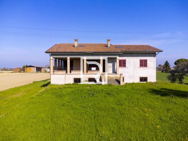 casa indipendente in vendita a Cesenatico