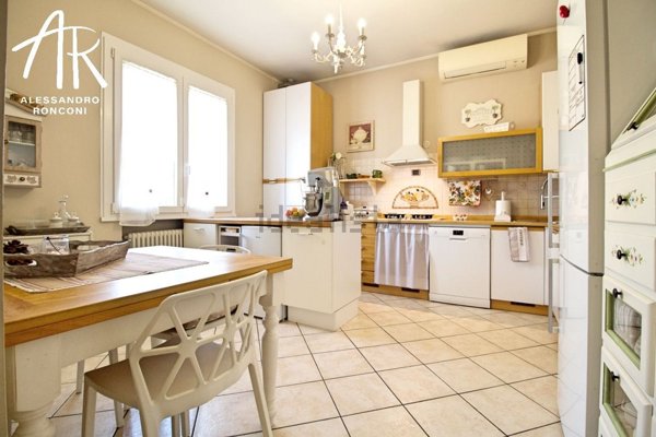 casa indipendente in vendita a Cesenatico in zona Bagnarola