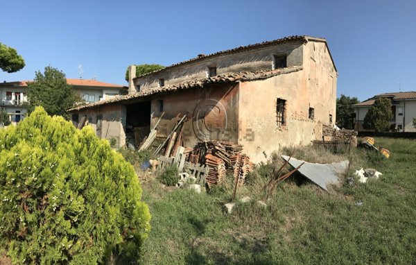 casa indipendente in vendita a Cesenatico in zona Villamarina