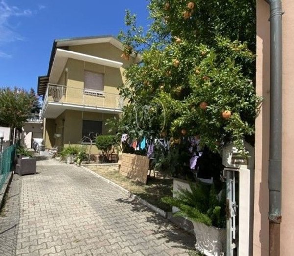 casa indipendente in vendita a Cesenatico