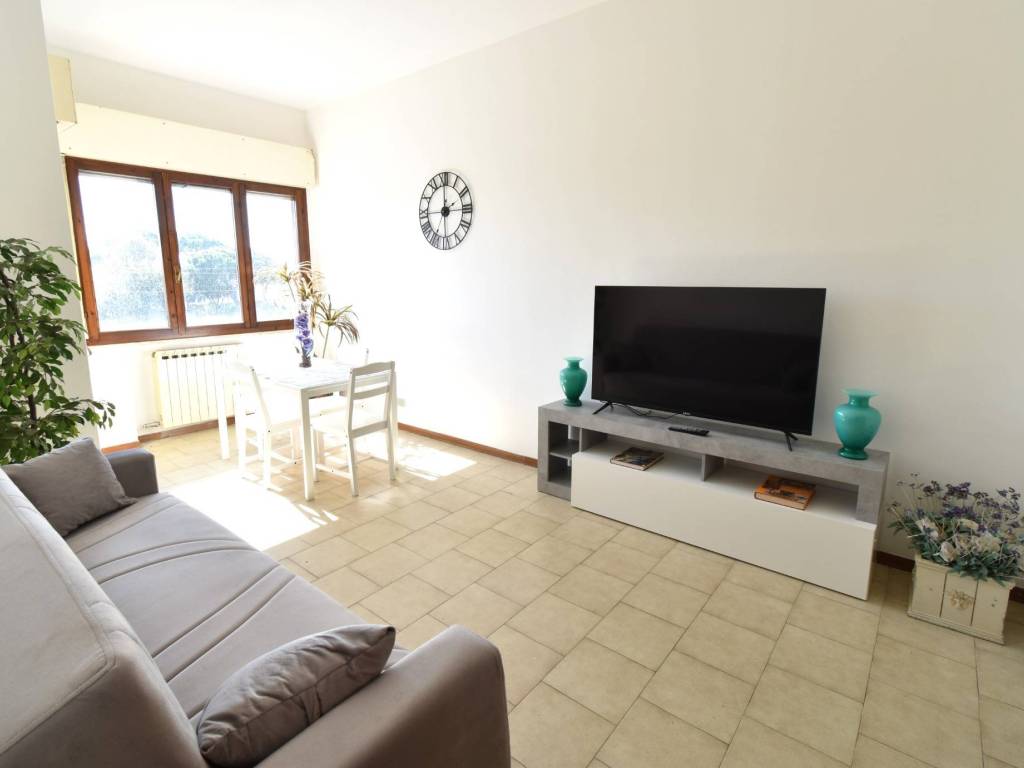 appartamento in vendita a Cesenatico in zona Villamarina