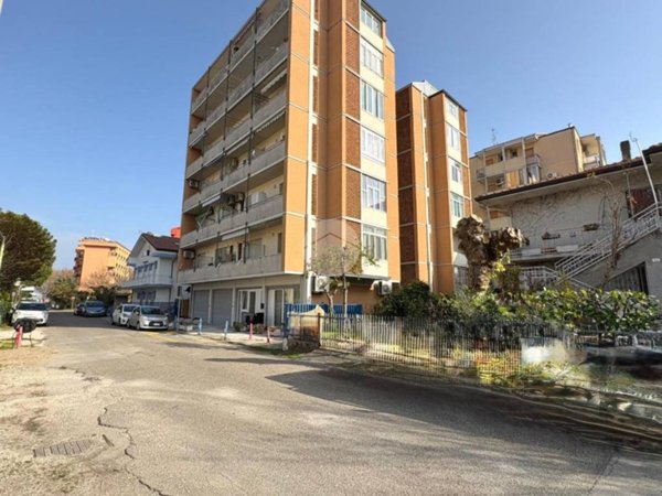 appartamento in vendita a Cesenatico in zona Valverde