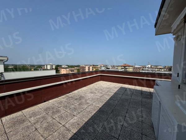 appartamento in vendita a Cesenatico in zona Valverde