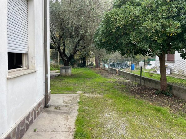 casa indipendente in vendita a Cesenatico in zona Borella
