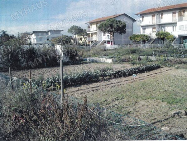 casa indipendente in vendita a Cesenatico in zona Villamarina