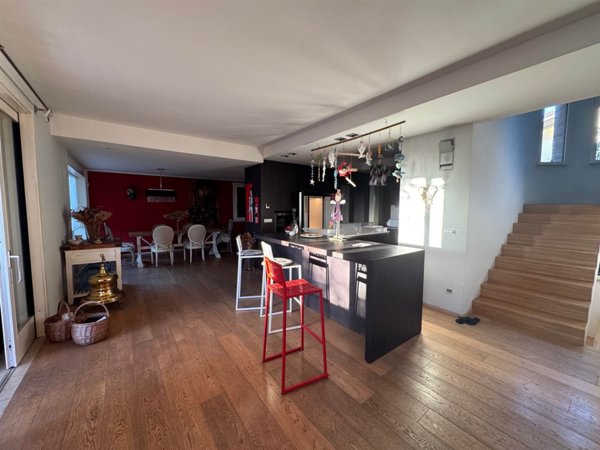 casa indipendente in vendita a Cesenatico in zona Sala