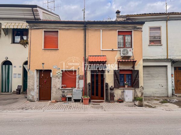 casa indipendente in vendita a Cesenatico in zona Bagnarola