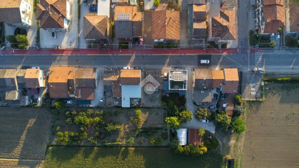 casa indipendente in vendita a Cesenatico in zona Sala