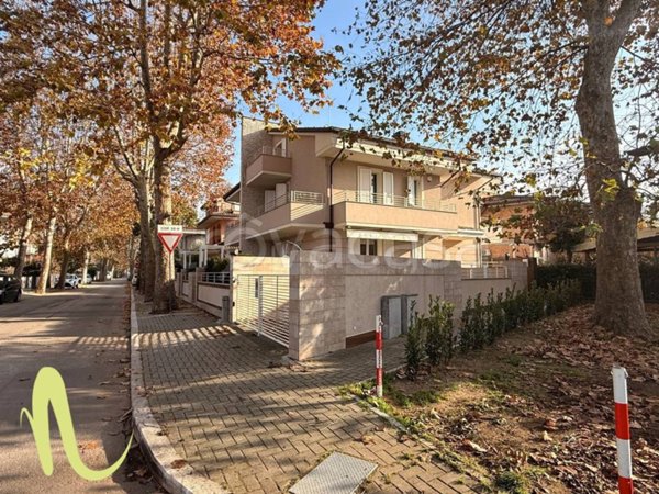 casa indipendente in vendita a Cesenatico