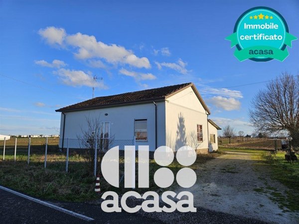 casa indipendente in vendita a Cesenatico in zona Sala