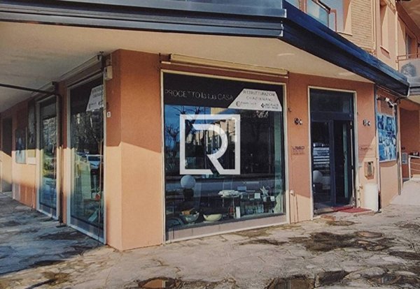 ufficio in vendita a Cesenatico in zona Valverde