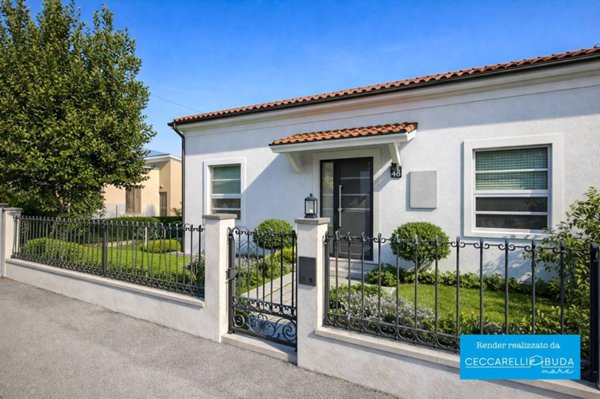 casa indipendente in vendita a Cesenatico