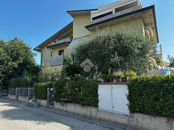 appartamento in vendita a Cesenatico in zona Villamarina