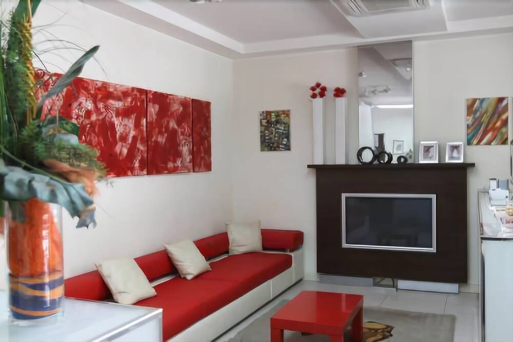 negozio in vendita a Cesenatico