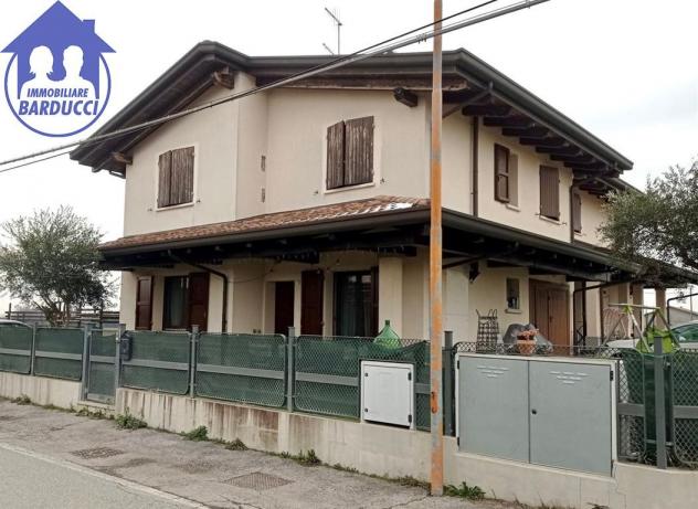 casa indipendente in vendita a Cesenatico in zona Capannaguzzo