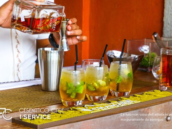 negozio in vendita a Cesenatico