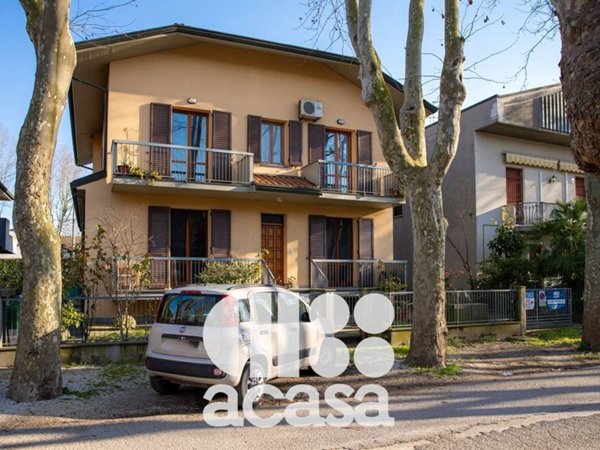 casa indipendente in vendita a Cesenatico