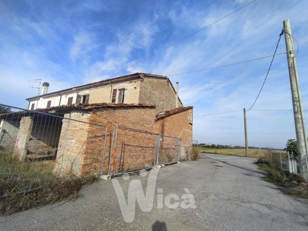 casa indipendente in vendita a Cesenatico in zona Villalta