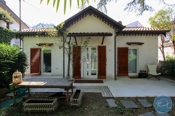 casa indipendente in vendita a Cesenatico