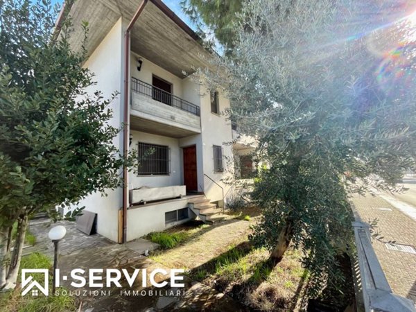 casa indipendente in vendita a Cesenatico