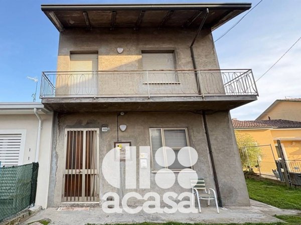 pentavano in vendita a Cesenatico in zona Villamarina