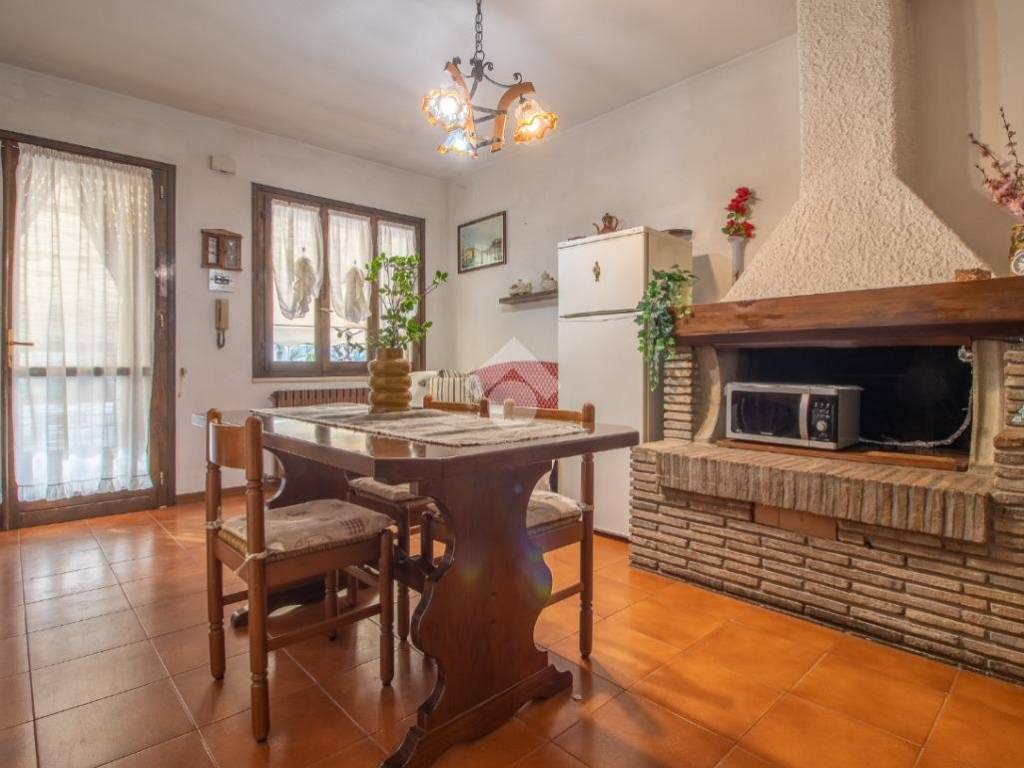 appartamento in vendita a Cesenatico in zona Sala