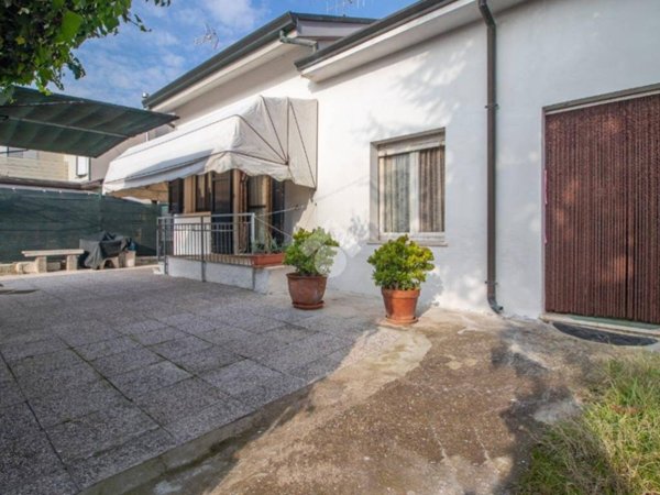 appartamento in vendita a Cesenatico in zona Sala