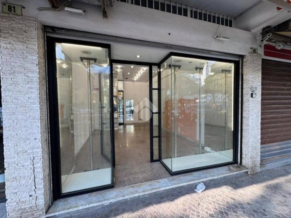 negozio in vendita a Cesenatico