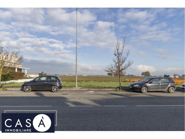 terreno edificabile in vendita a Cesenatico in zona Bagnarola