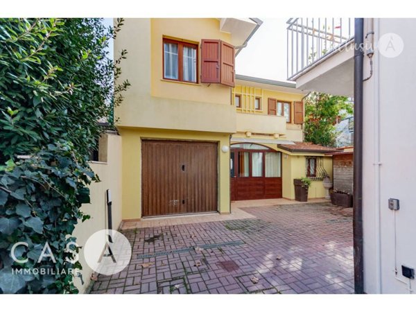 casa indipendente in vendita a Cesenatico