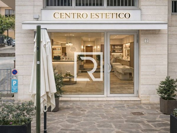 negozio in vendita a Cesenatico in zona Valverde