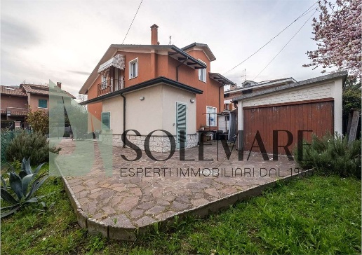 casa indipendente in vendita a Cesenatico in zona Sala