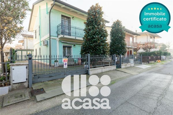 casa indipendente in vendita a Cesenatico in zona Valverde