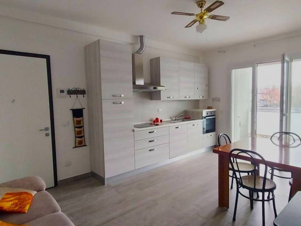 appartamento in vendita a Cesenatico in zona Villamarina