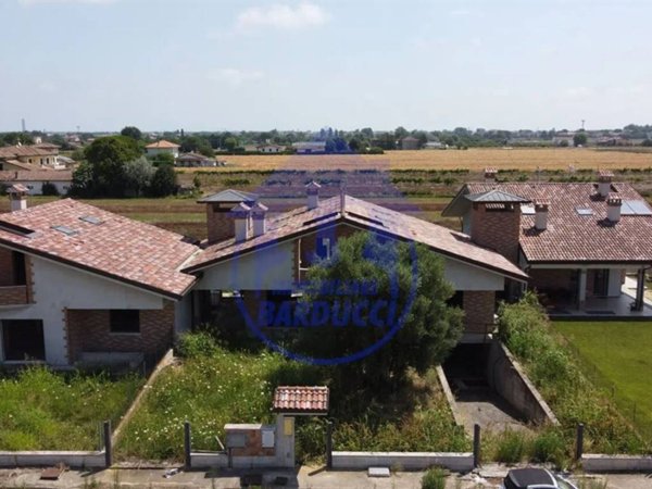 casa indipendente in vendita a Cesenatico in zona Villalta