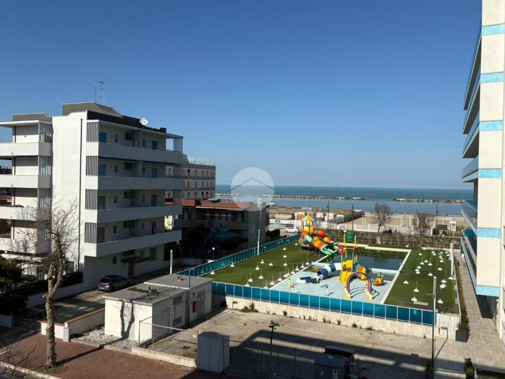 appartamento in vendita a Cesenatico in zona Villamarina