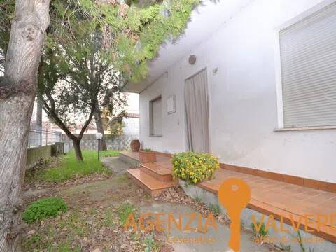 casa indipendente in vendita a Cesenatico in zona Borella