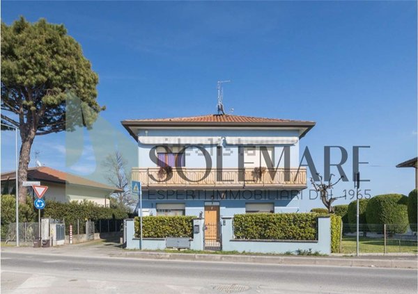 appartamento in vendita a Cesenatico in zona Sala