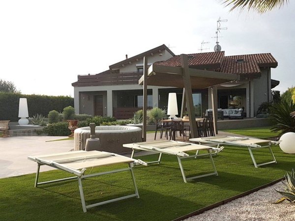 casa indipendente in vendita a Cesenatico in zona Cannucceto