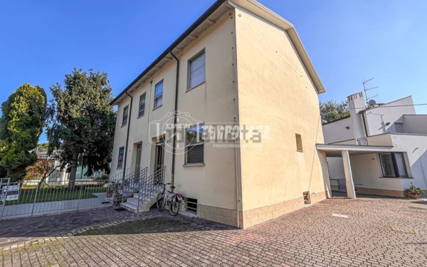 quadrivano in vendita a Cesenatico in zona Bagnarola