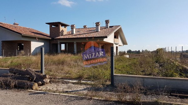 casa indipendente in vendita a Cesenatico in zona Bagnarola