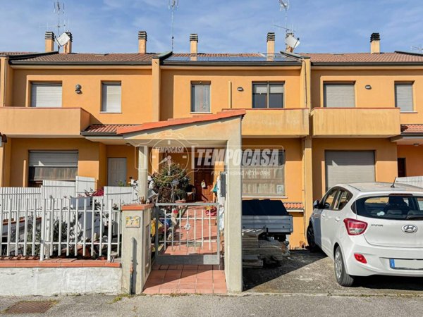 appartamento in vendita a Cesenatico in zona Sala