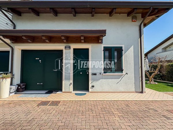 casa indipendente in vendita a Cesenatico in zona Bagnarola